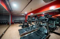 The B Hotel Quezon City Manila - Gym