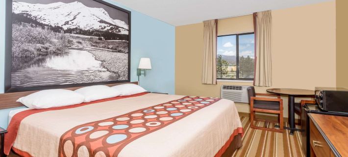 Super 8 by Wyndham Dillon/Breckenridge Area Hotels in Summit County