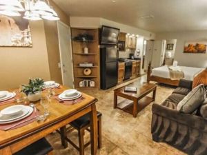 Sedona Private 2 Level Suite for 10 Ppl