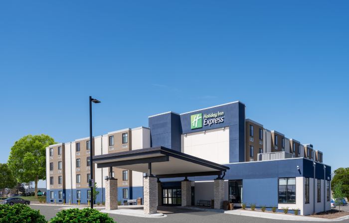 Holiday Inn Express MINNEAPOLIS WEST - PLYMOUTH by IHG