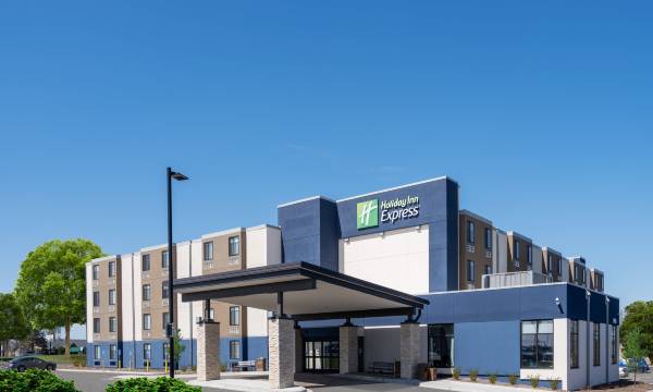 Holiday Inn Express Minneapolis West - Plymouth by IHG