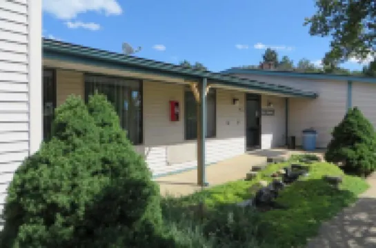 Knights Inn Canton Hotel di Plain Township