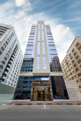 Citymax Hotel Al Barsha Dubai Hôtels à proximité de : DIOR Dubai Mall of the Emirates