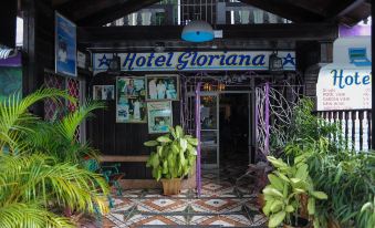 Gloriana Hotel