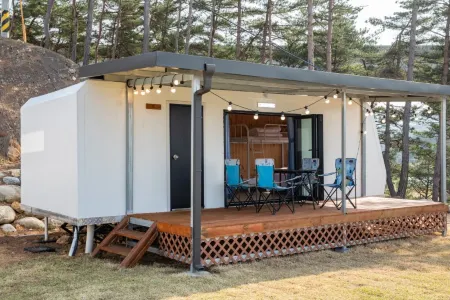 Yangyang Camp Animal Pension Отели рядом с достопримечательностью «Yangyang Surfyy Beach»