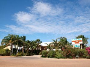 Albert Park Motor Inn-King Beds-Pool-Shaded Parking