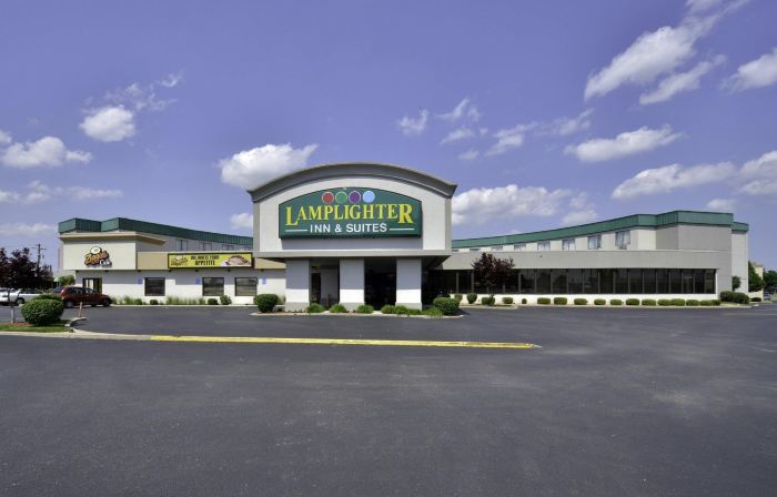 Lamplighter Inn-South