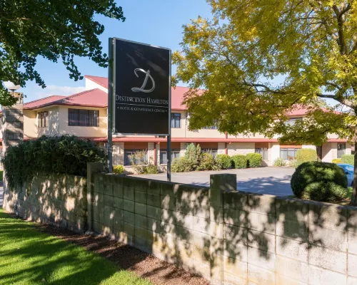 Distinction Hamilton Hotel & Conference Centre โรงแรมในแฮมิลตัน