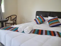 Sunset Bay Cottage Hotels near Craft Cultural Complex
