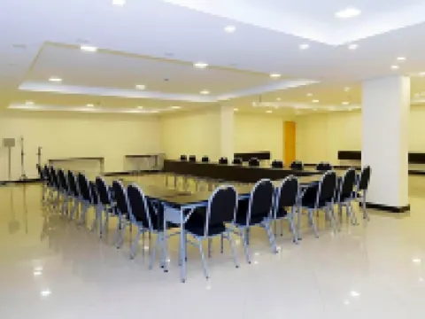 ホテル ドマーニ グアルリョスのホテル