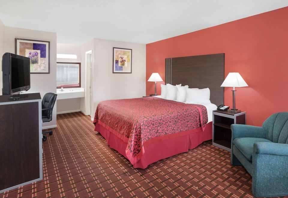 Days Inn by Wyndham College Station University Drive