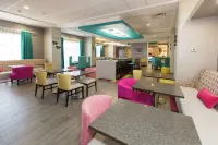 Hampton Inn Mustang - 2-Star