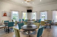 Best Western Plus Carlton Suites - Desayuno