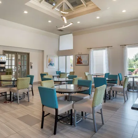 Best Western Plus Carlton Suites