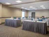 Hampton Inn Raynham-Taunton - parking