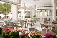 Louis Paphos Breeze Hotels in Chloraka