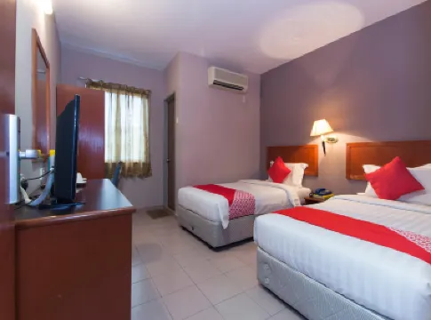 Super OYO 484 Comfort Hotel Kapar Hotels near Bandar Bukit Raja