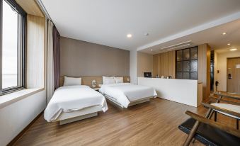 Incheon (Wolmido) Hotel Yellow