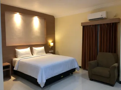 Lcr Hotel Ende Hotel dekat Detulate, Desa Detuara, Kecamatan Lepembusu Kelisoke, Kabupaten Ende, Nusa Tenggara Timur