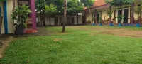 Penginapan Karanglaut Sayangheulang Hotels near Puncak Guha Beach