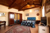 VinsLounge Suite Hotels in Barletta