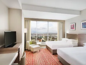 Park Mall Hotel & Conference Center