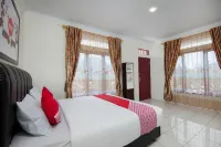 3 Berastagi Hotel Hotels in Gundaling I