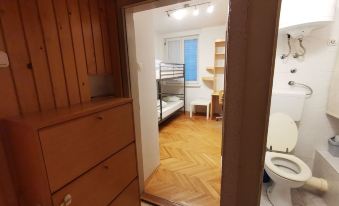 Apartment for Four with Free Parking