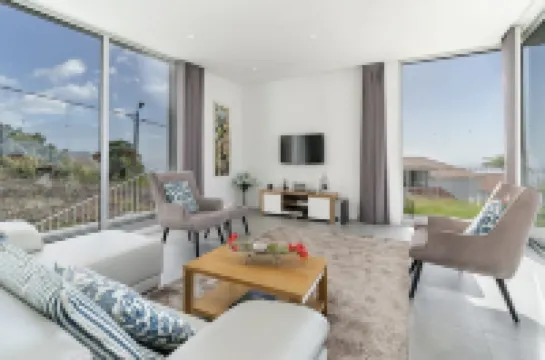 OurMadeira - Calheta Heights, Modern