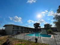 Mid Towne Inn & Suites Hotels in Windcrest