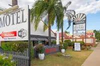 Country Pathfinder Motor Inn