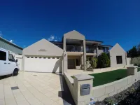 Ocean Reef Homestay - Pemandangan Pantai