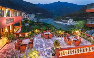 Divine Ganga Cottage Các khách sạn gần Tera Manzil Temple