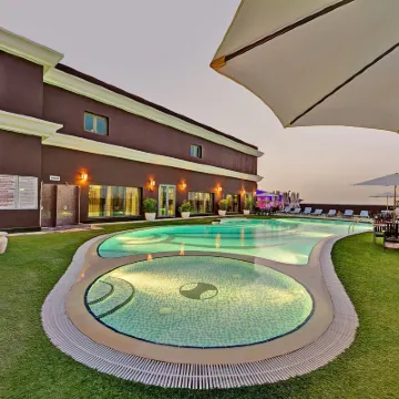 Royal Ascot Hotel Hoteles cerca de Meena Bazar