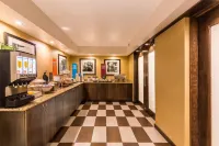 Four Points by Sheraton Chicago Westchester/Oak Brook - breakfast