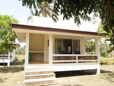 Jinta Beach Bungalow