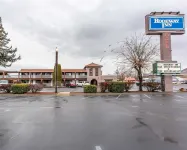 Rodeway Inn Baker City - Parkplatz