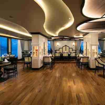 Lapinta Luxury Cruises Dining/Meeting Rooms