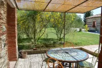 Apartment with Beautiful View in the Crete Senesi