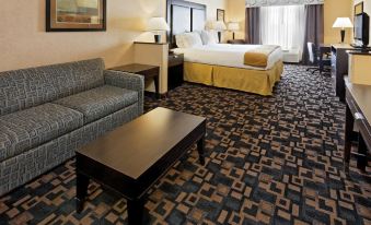 Holiday Inn Express & Suites Glen Rose