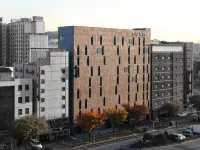 Vine Hotel