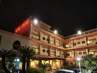 Crown Hotel Okinawa Hotels near Art Gallery Soranoe