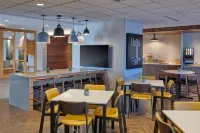 Fairfield Inn & Suites Chicago O'Hare - breakfast