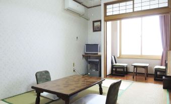 Kanesada Ryokan