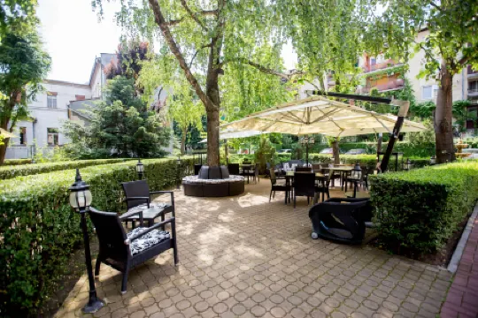 阿拉德中心貝斯特韋斯特酒店