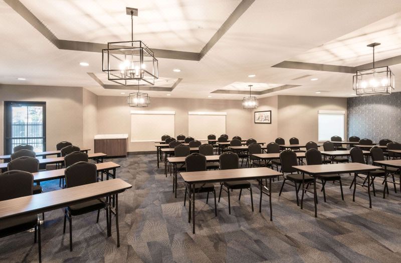 La Quinta Inn & Suites by Wyndham Las Vegas Airport South photo 5