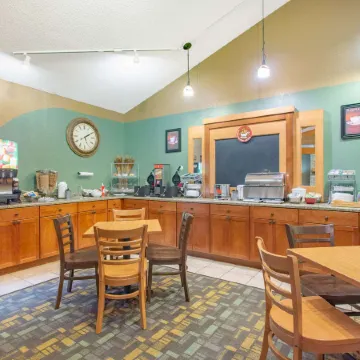 AmericInn by Wyndham Rhinelander