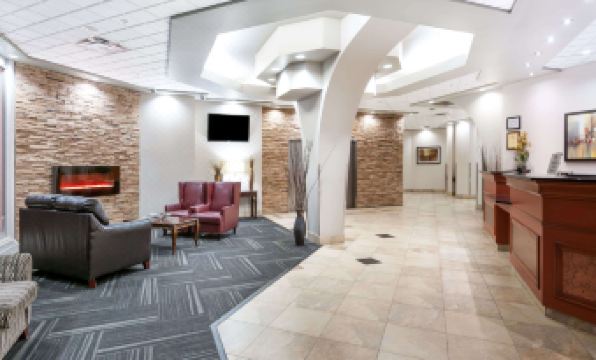 Ramada by Wyndham Edmonton South