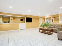 Super 8 by Wyndham Defuniak Springs Hotels in DeFuniak Springs