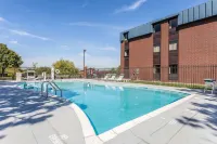 Comfort Inn - Hall of Fame - Pools